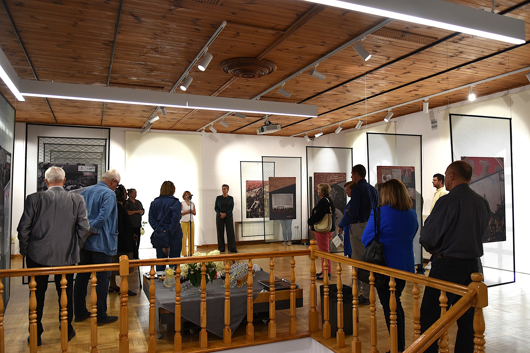 Bezsenne głowy, co dżwigają korony - otwarcie wystawy